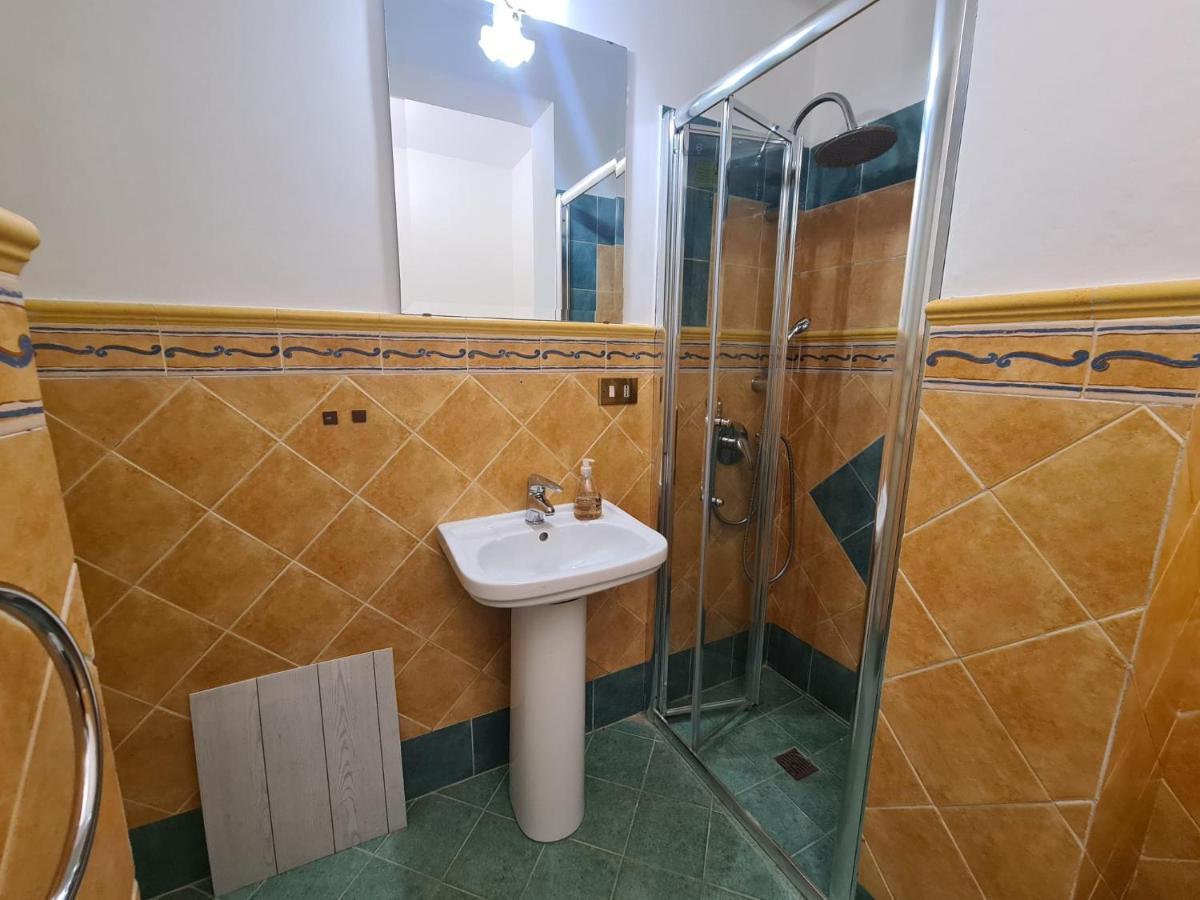 Residenza Amari Suites Palermo Buitenkant foto