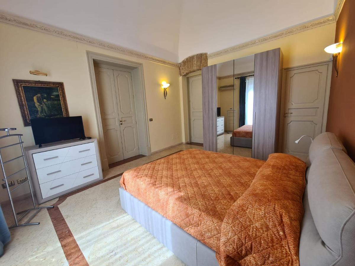 Residenza Amari Suites Palermo Buitenkant foto